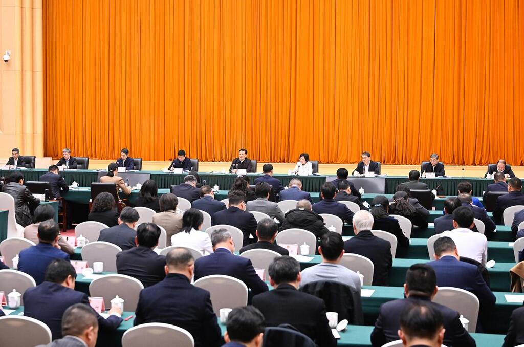 D43F29C609EE44828031573599F31E49